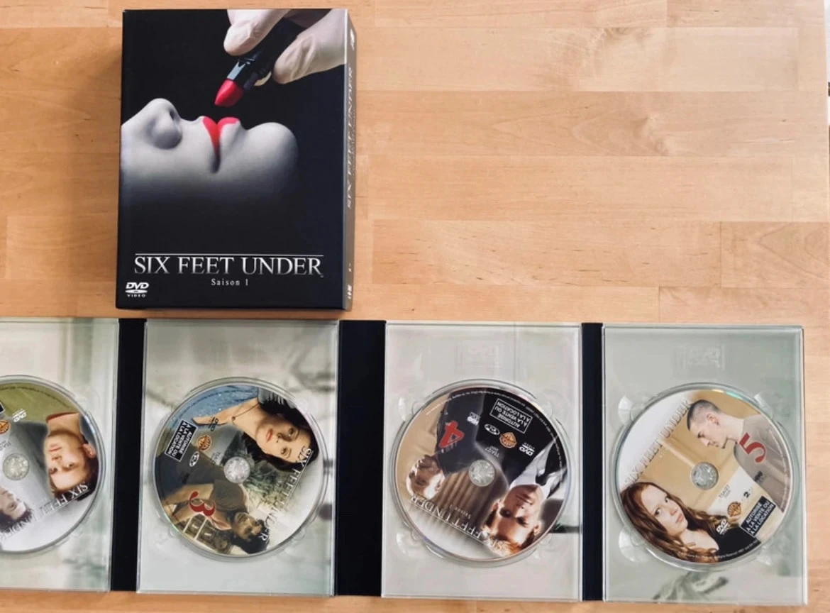 Caja de DVD Six feet under temporada 1. – photo 4